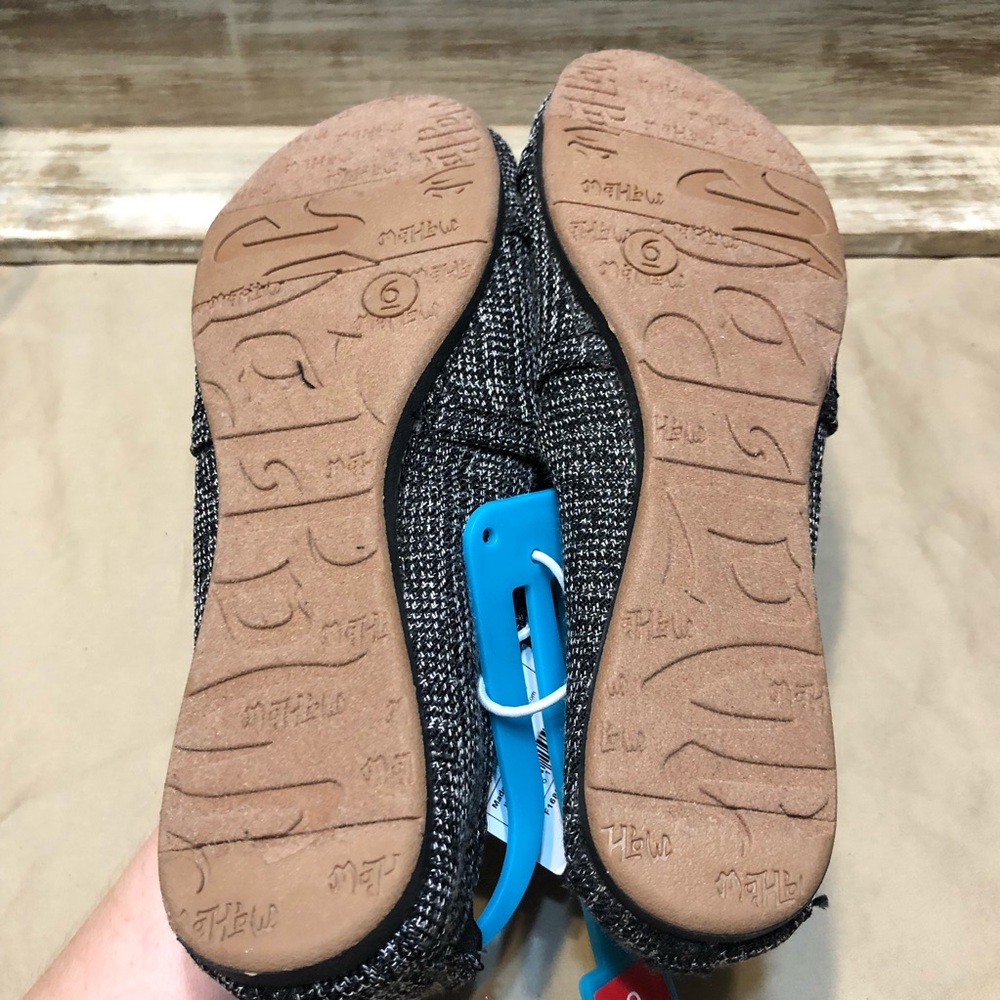 Women’s Mad Love Lydia Slip on Sneakers, NWT - Picture 5 of 6